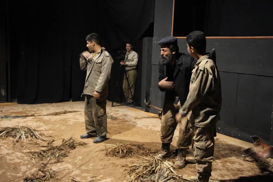 اجرای نمایش پل کارون برای دانش آموزان شیرازی