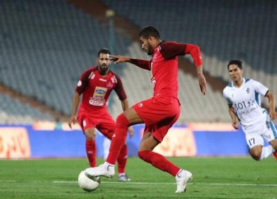 وزارت ورزش دیر به فکر افتاد، دلال ها خون فوتبال ایران را مکیدند